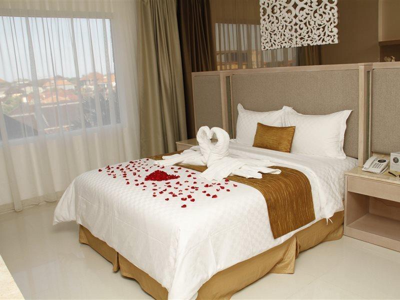 Kuta Angel Hotel - Luxurious Living Exterior photo