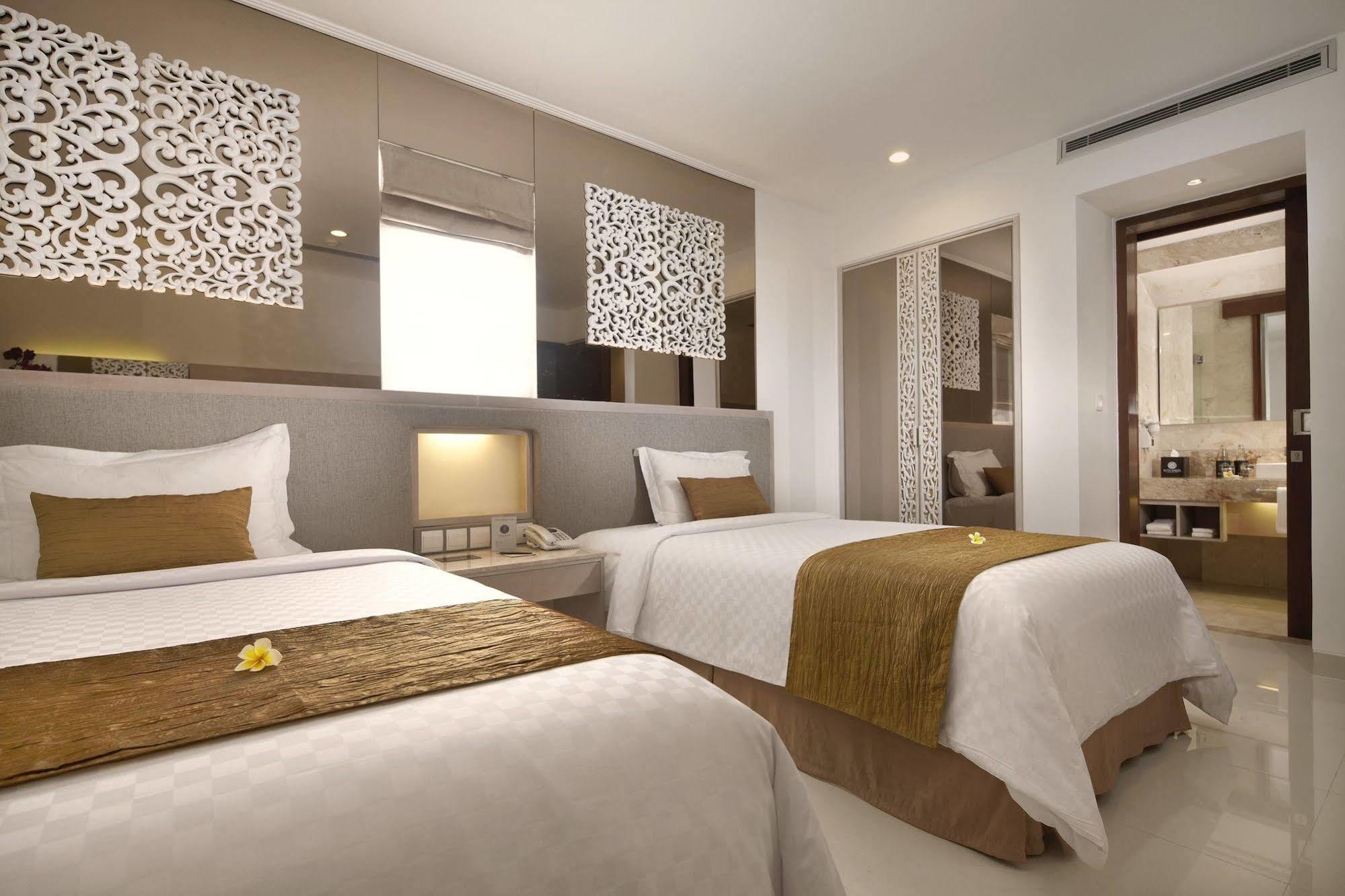 Kuta Angel Hotel - Luxurious Living Exterior photo